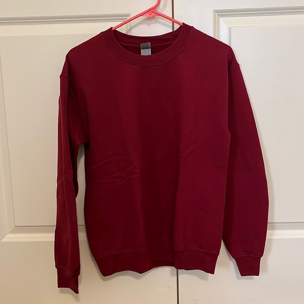 gildan heavy blend garnet sweatshirt